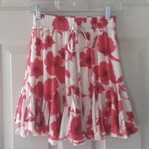 Floral Mini Skirt. Size: M.